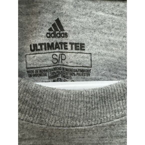 Adidas Shirt S Gray Ultimate Tee Mountain Logo Spellout Three Stripes Polyester - Picture 3 of 3